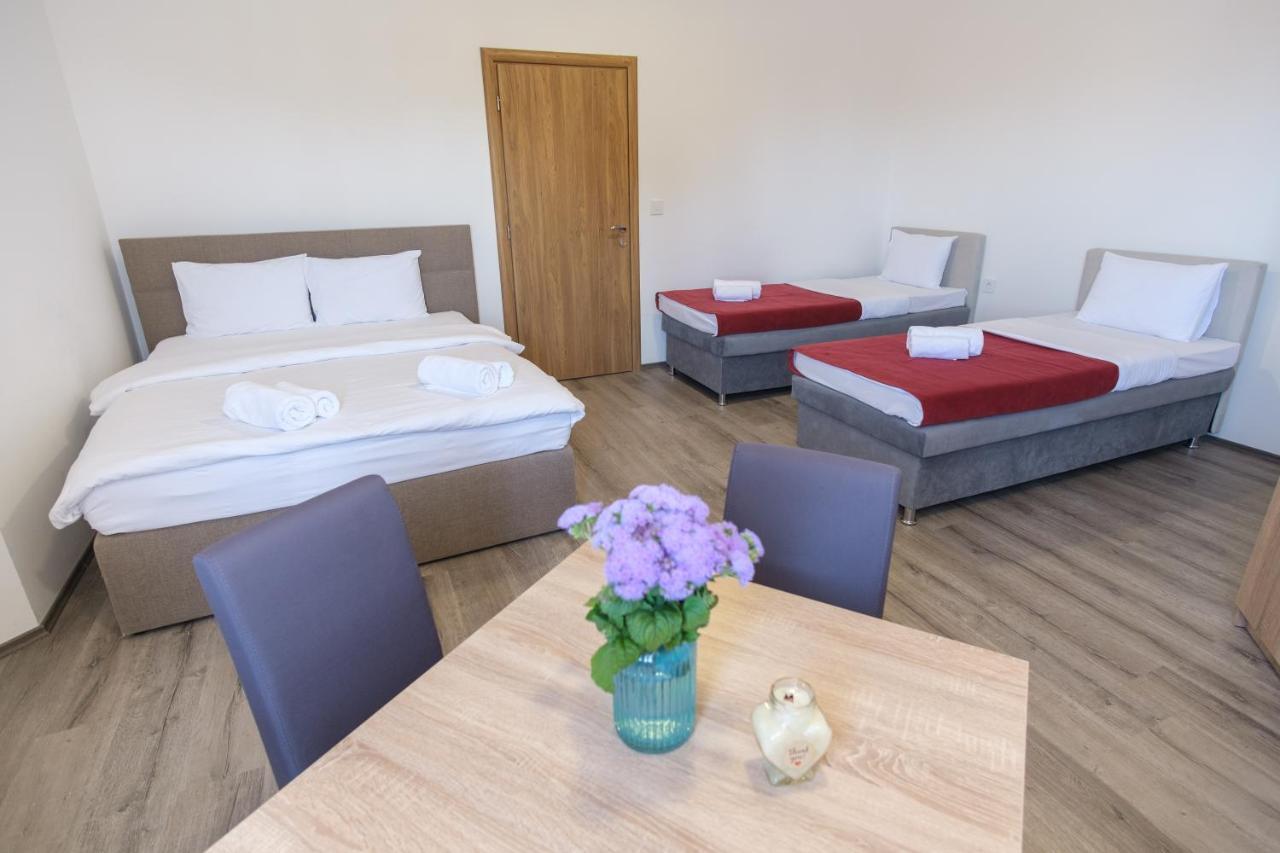 Aparthotel Sl Olimp à Trebinje Extérieur photo